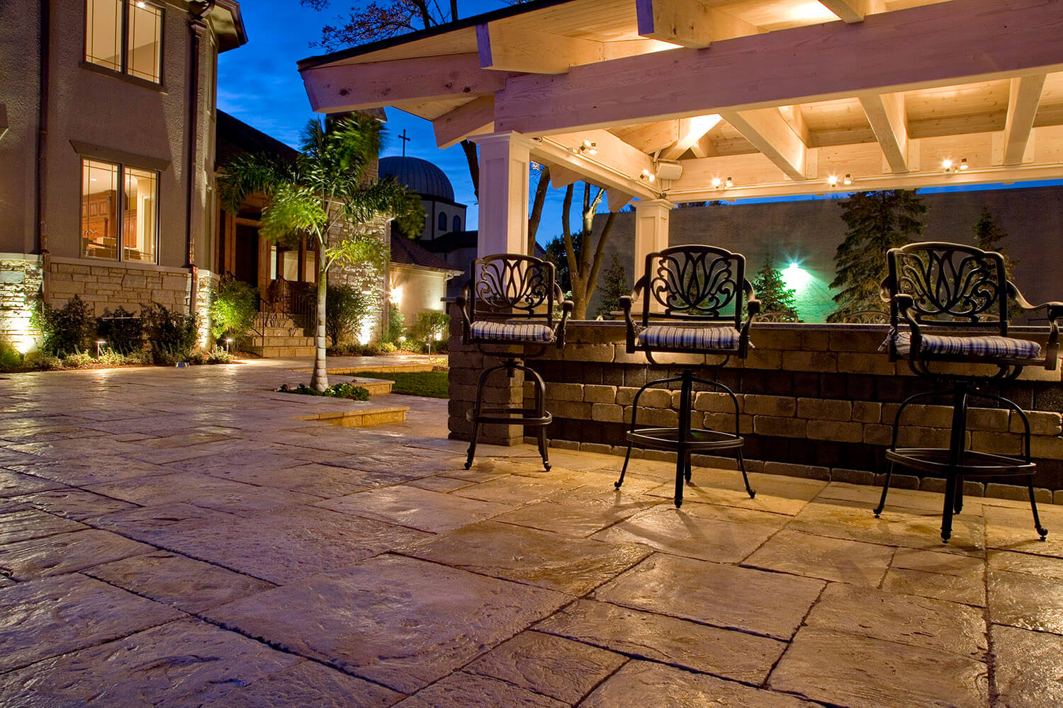 Outdoor Lighting, Patio, and Landscape Design by A Touch of Green